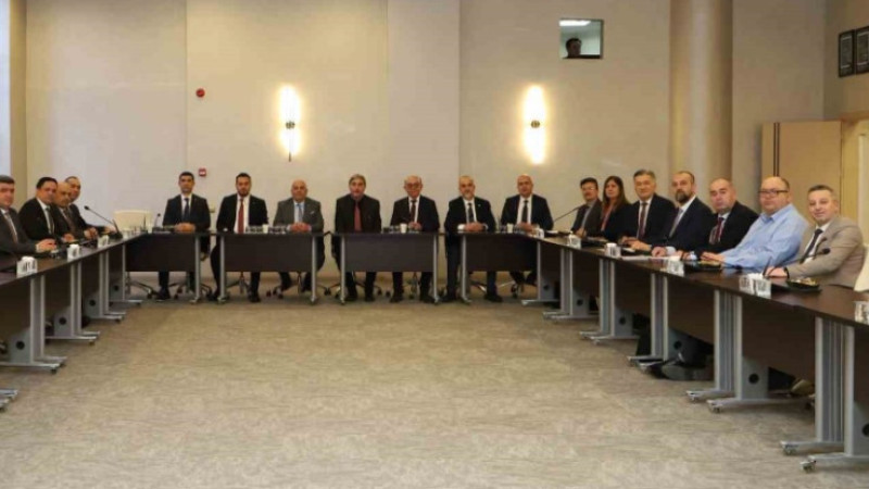 Kütahya’da ’mesleki eğitim’ KUTSO’nun ev sahipliğinde değerlendirildi