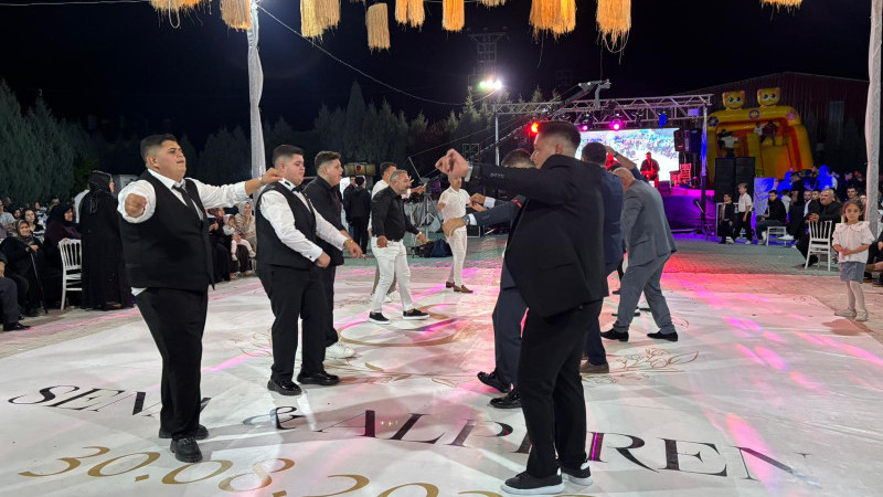 KAYACIK AİLESİNDE GÖRKEMLİ DÜĞÜN UNUTULMAZ GECE
