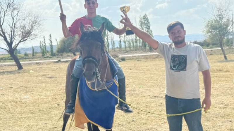 Tavşanlılı 