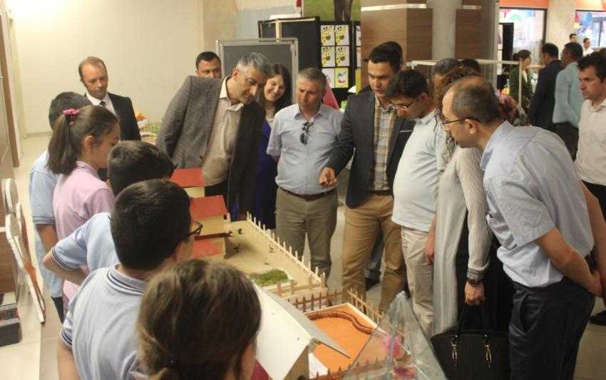 BALIKÖY OKUL ÖĞRENCİLERİNDEN TAVŞANLI'DA BİLİM FUARI