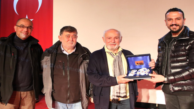 Tavşanlı'da fotoğraf ve tiyatro