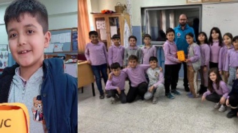 Emet’te minik yüreklerden Filistin’e destek