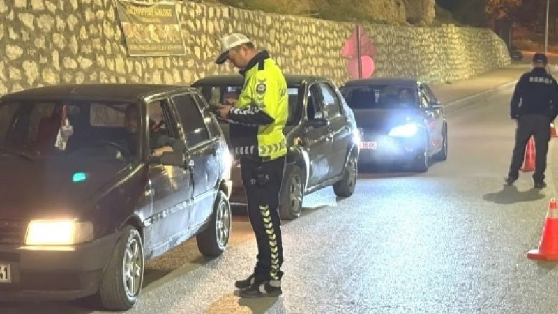 Emet polisinden trafik denetimleri