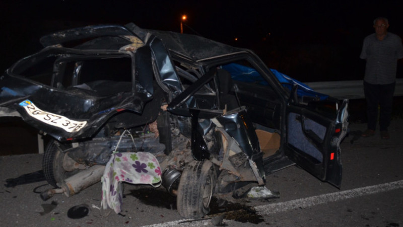 Trafik kazası bir kişi öldü üç kişi yaralandı 