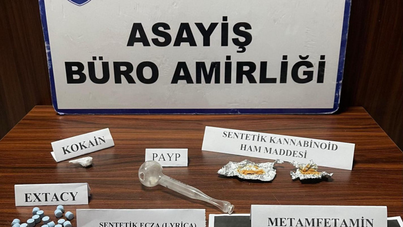 Uyuşturucu Baskınında İki Şüpheli Tutuklandı