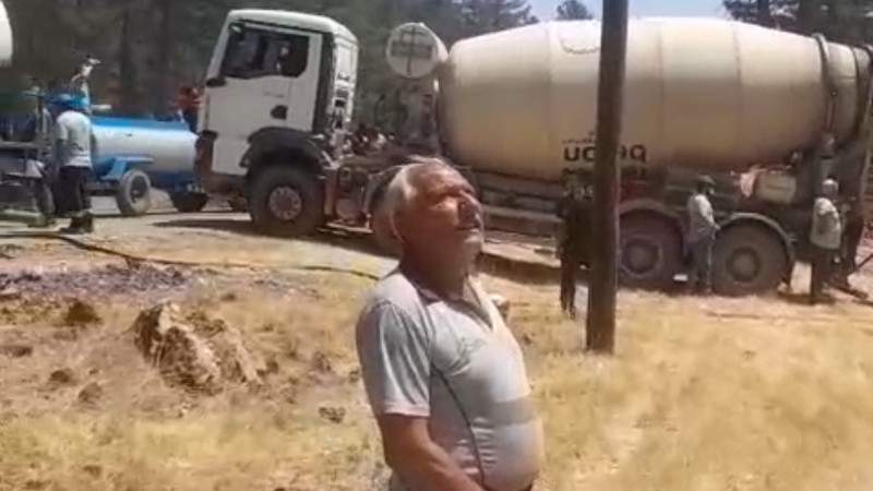 Beton pompası ile yangın söndürmek 