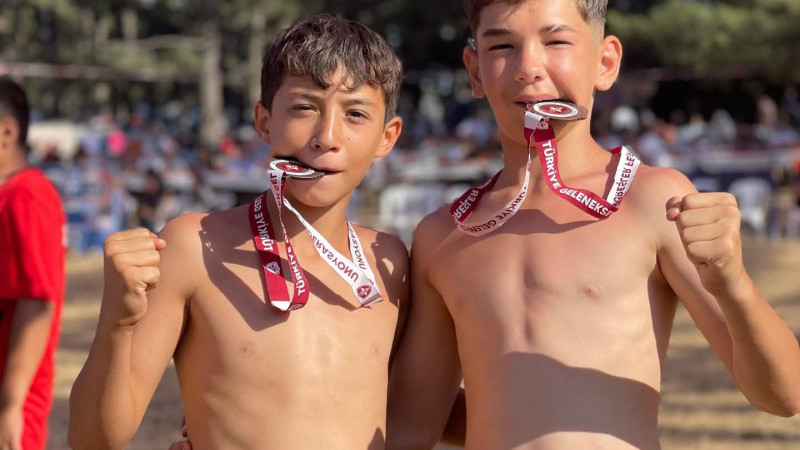Tavşanlı Belediyesi Spor Kulübü Madalyalarla Döndü!