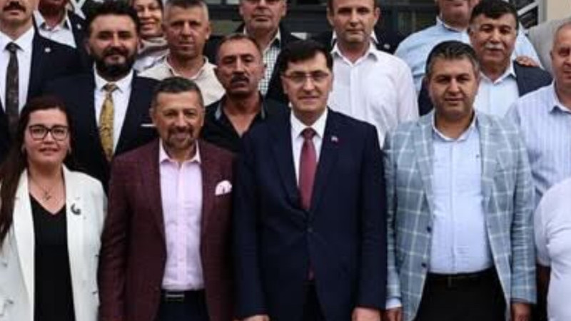 MHP heyeti Başkan Eyüp Kahveciyle biraraya geldi 