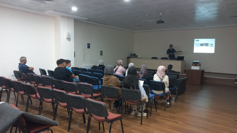 Yeşilay'dan Tavşanlı'daki İŞKUR Kursiyerlerine Bağımlılıkla Mücadele Eğitimi