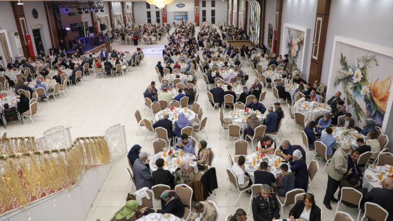 Gazilere özel akşam yemeği birlikteliği 