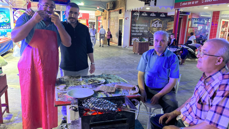 Tavşanlı'da balık sezonu mangal ateşi ile başladı