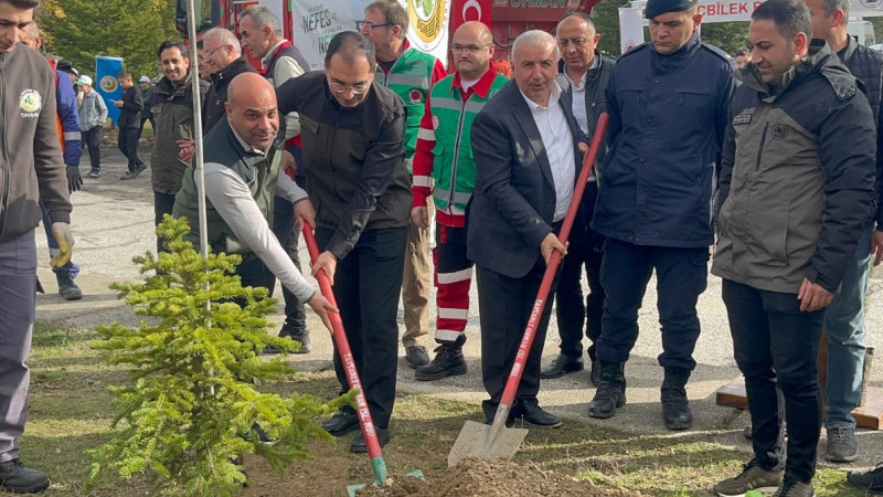 Tunçbilek'te Milli Ağaçlandırma seferberliğine katkı