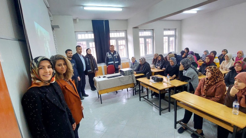 ADEM Kursiyerlerine Kapsamlı Eğitim