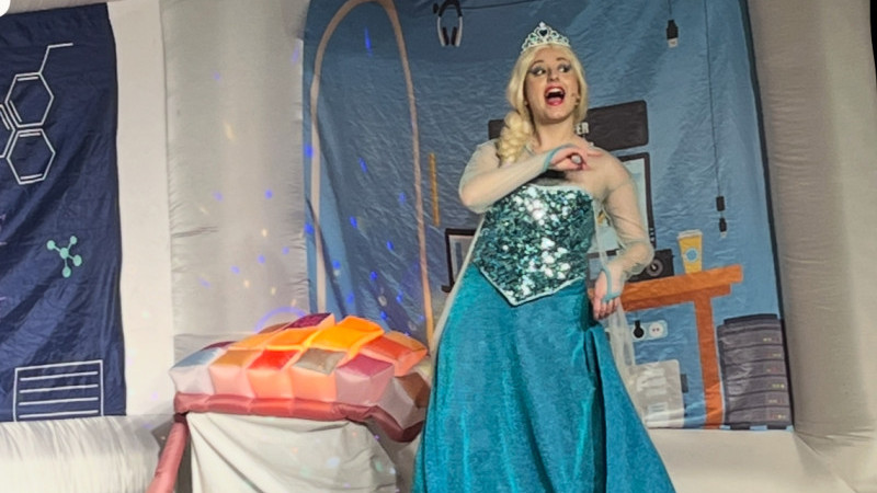 Anka çocuk tiyatrosu çok beğenildi 