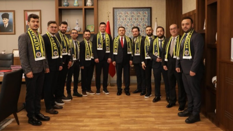 Vali Musa Işın ve Başkan Eyüp Kahveci, Kütahya Fenerbahçeliler Derneği yöneticilerini ağırladı