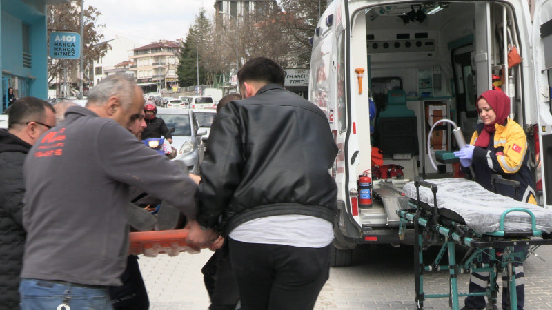 Motosiklet devrildi 1 yaralı 