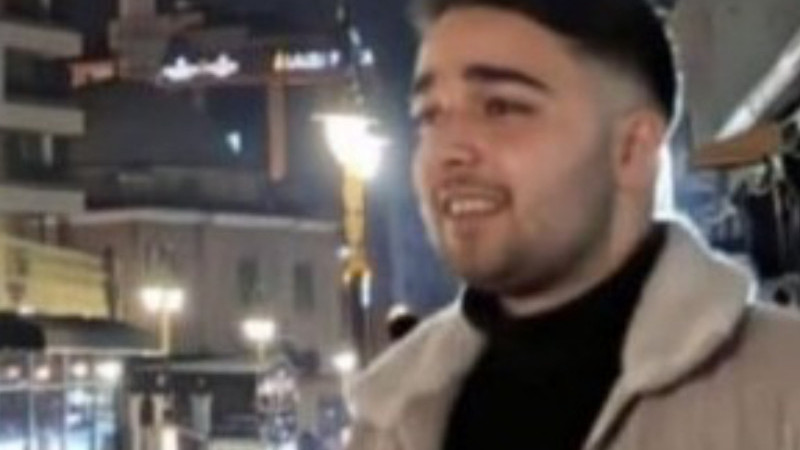 Bir genç trafik kazasında hayatını kaybetti