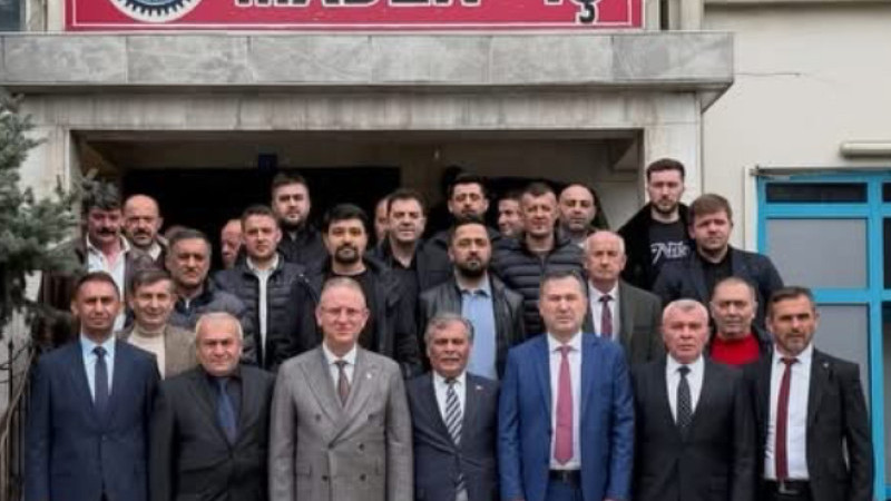 Tunçbilek’te Maden İşçileriyle Bayramlaşma Programı Düzenlendi