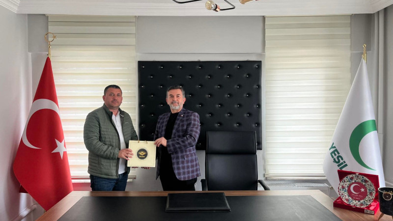 Yağız İnşaattan Kütahya Yeşilay’a hayrlı olsun ziyareti 