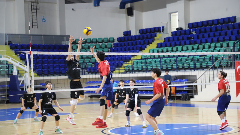 KÜTAHYA’DA FİLEDE ŞAMPİYONLAR BELLİ OLDU