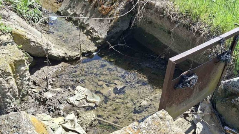 Hisarcık’ta 60 yıllık sulama kanalları bakımsızlıktan harap durumda