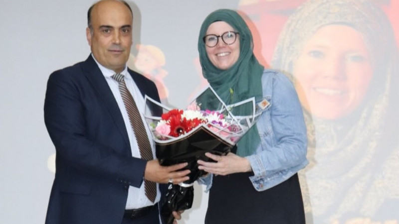 Eğitimci-Yazar Divleli, Tavşanlılı Ortaokul Öğrencileriyle Söyleşi Gerçekleştirdi