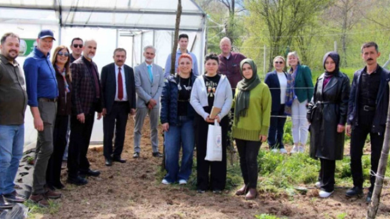 Hollandalı Heyet, Kütahya’da blueberry yatırımları için incelemelerde bulundu
