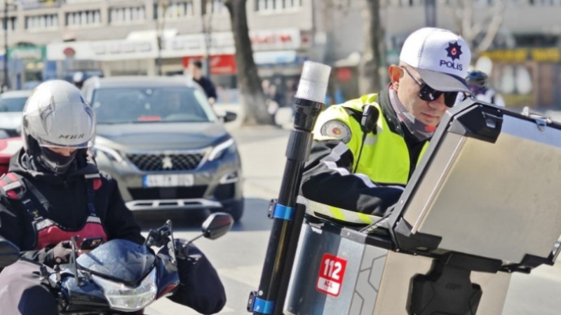 Kütahya’da motosiklet sürücülerine yönelik trafik denetimi