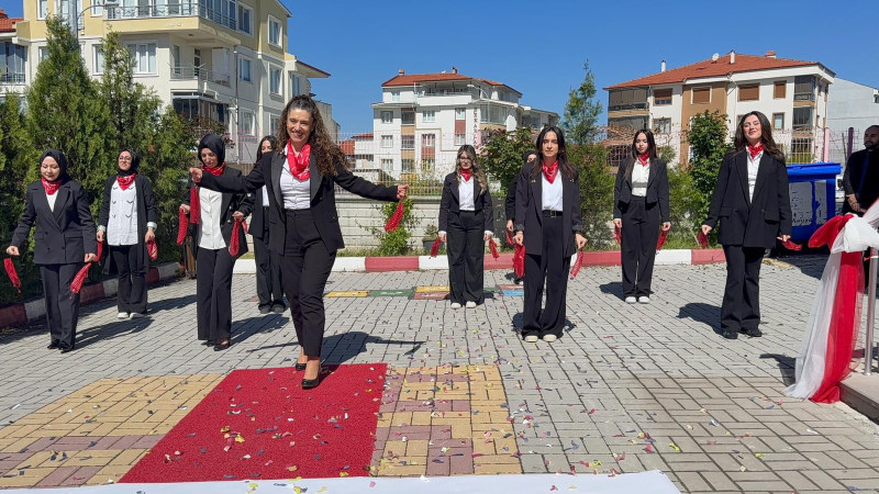 HANDE GÜL ANAOKULUNDA 