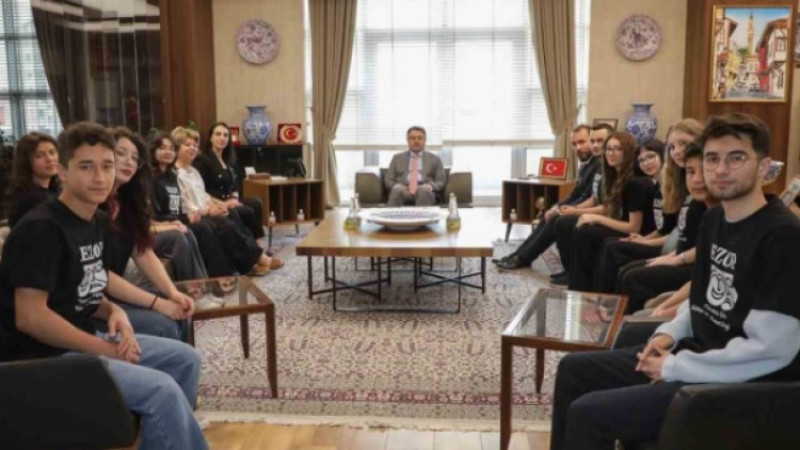Ege Şampiyonu EZOP Tiyatro, Türkiye finallerinde Kütahya’yı temsil edecek