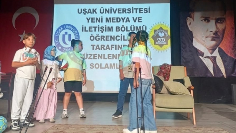 “Dijital Dünyada Bilinçli Adımlar” Projesi Tavşanlı’da Sahnelendi