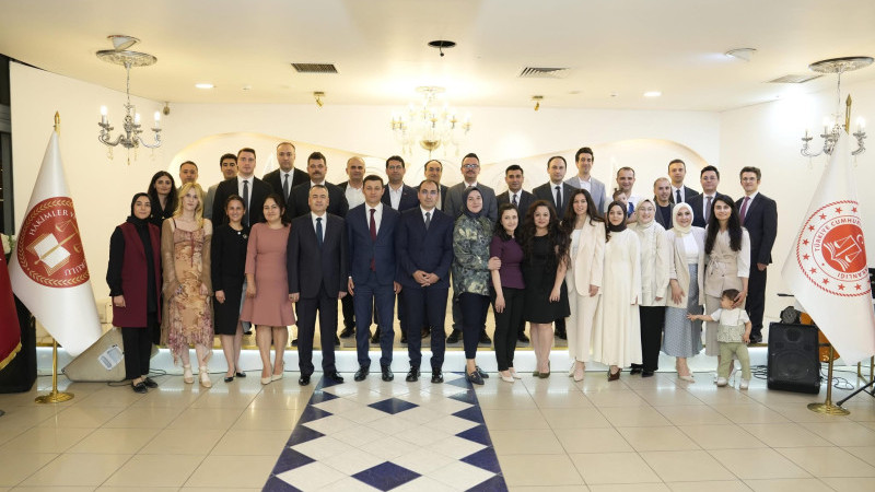 Tayini çıkan hakim ve savcılar için veda yemeği