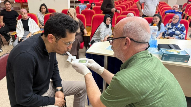 Tavşanlı MYO'da  tütün ürünlerinin zararlarına dikkat çekmek amacıyla bir farkındalık programı 
