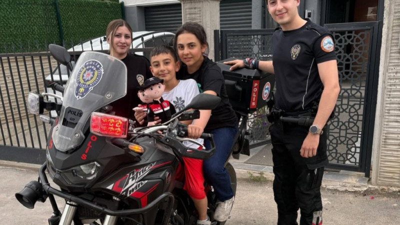 Polis eşleri derneğinden anlamlı ziyaret 