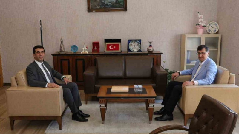 Kütahya Belediye Başkanı Kahveci’den Vali Yardımcılarına ziyaret