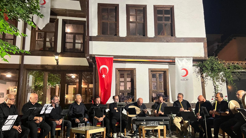 Kızılay Tavşanlı Şubesinde Türk Musikisi Rüzgarı