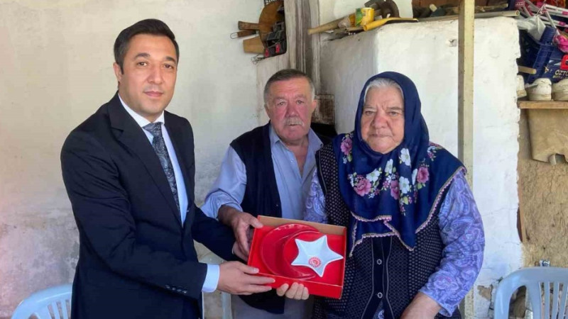 Şaphane’de şehit İlyas Ercan Aslan kabri başında anıldı