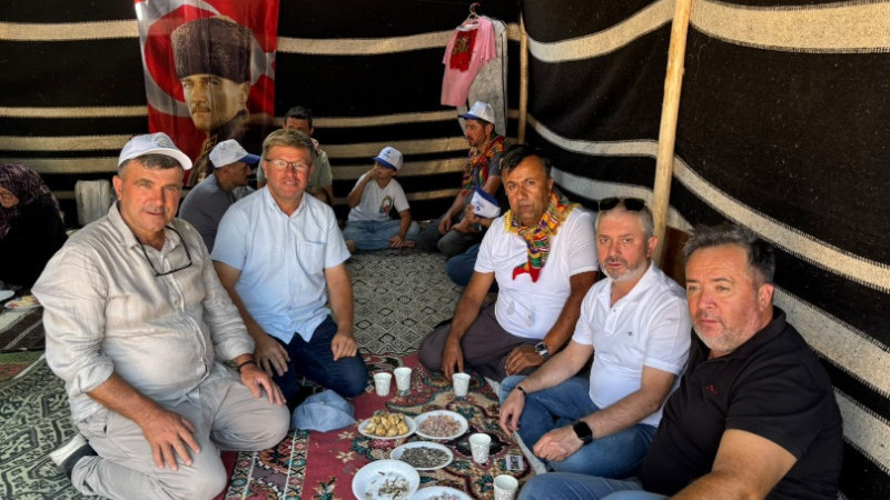 YÖRÜK VE TÜRKMENLER ERTUĞRUL GAZİ’Yİ YAD ETTİ
