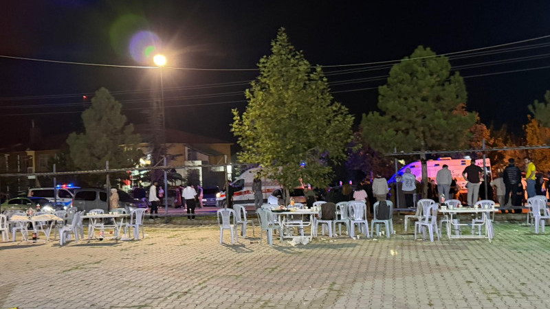 Bıçaklı kavga 5 yaralı 2 tutuklama 