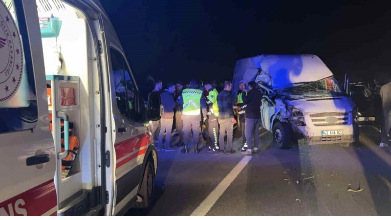 Kütahya karayolu 7 yaralı