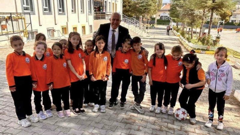 Eğitime yapılan yatırım geleceğe yapılan yatırımdır