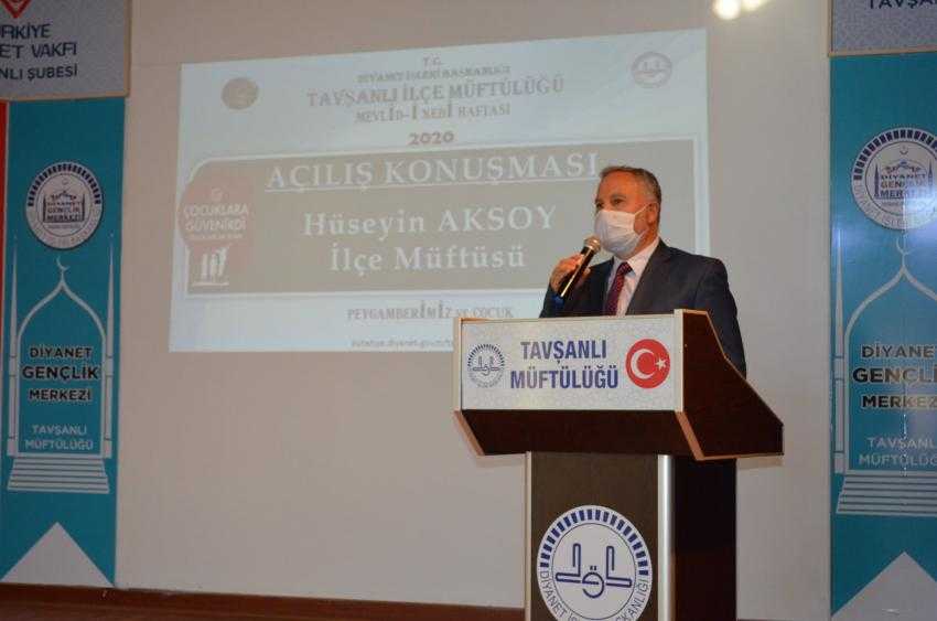 Diyanet Gençlik Merkezinde Kompozisyon ve Şiir Yarışması Ödül Töreni